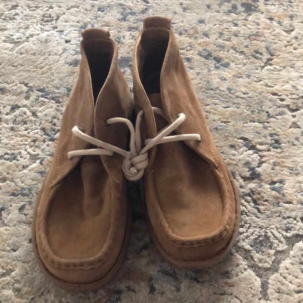 Born moccasin boots